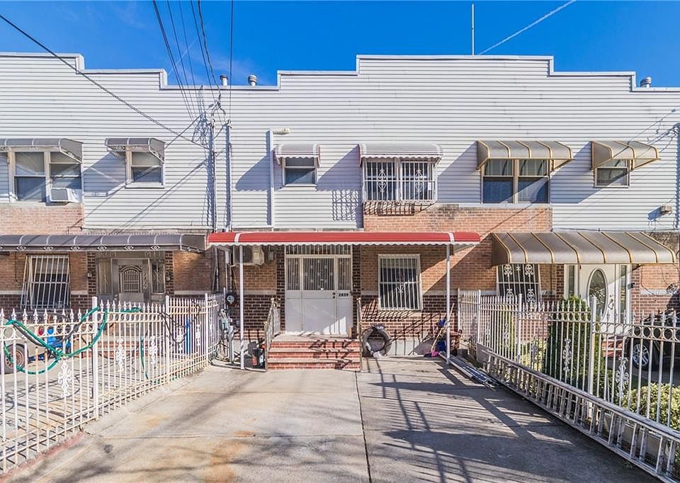 1st image of 2839 W 31st St