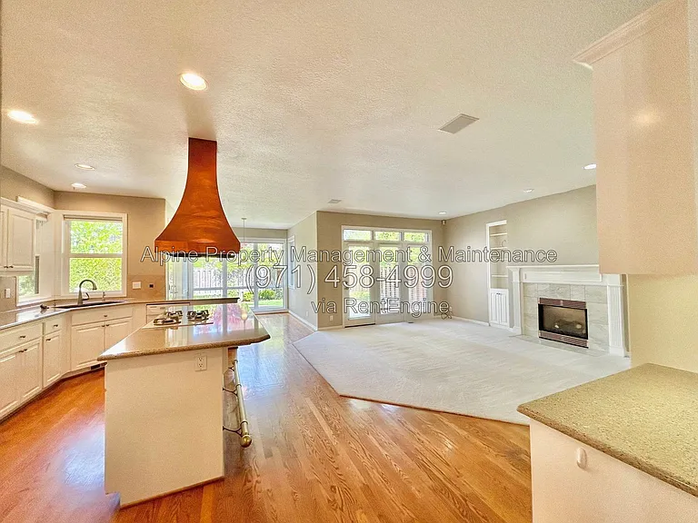 820 NW Pebble Beach Way — Photo 18