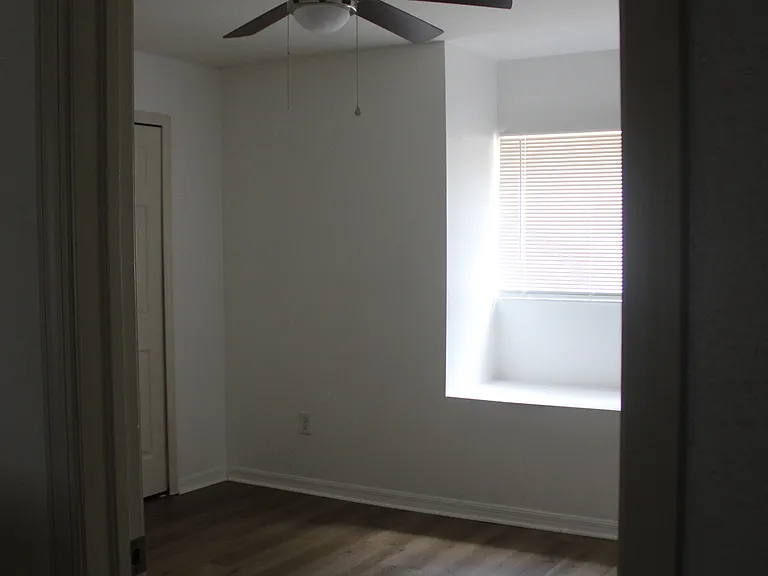 12735 Bramfield Dr — Photo 2