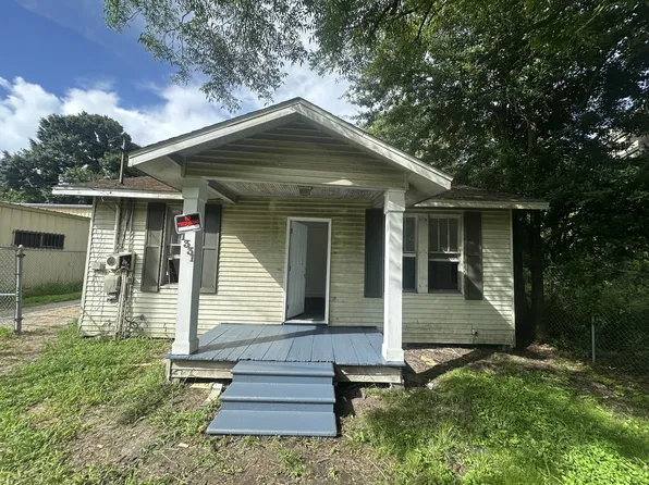 1331 SE Evangeline Thruway, Broussard, LA 70518