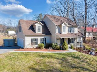 168 Stone Coal Rd, Troutville, VA 24175