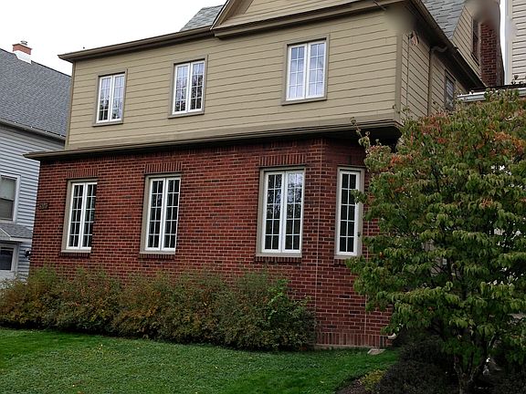 Beautiful McKinley Parkway location