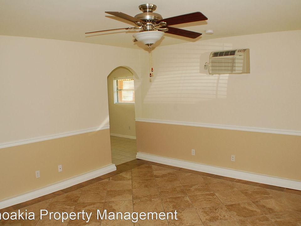 1st image of 381 1/2 Ramona Ave #B