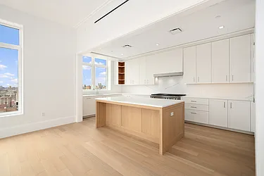 255 East 77th Street, #24A