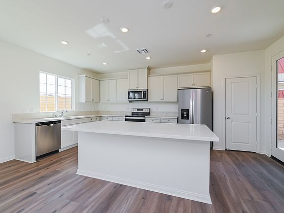 5th image of 16158 Alamo Ct