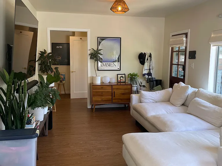 1956 Vestal Ave #1/2 — Photo 8