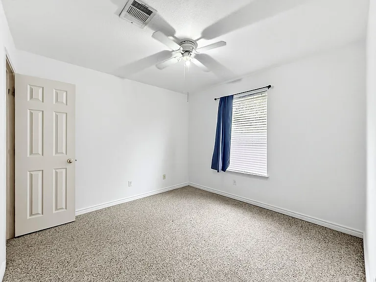 9215 Rowlands Sayle Rd — Photo 14