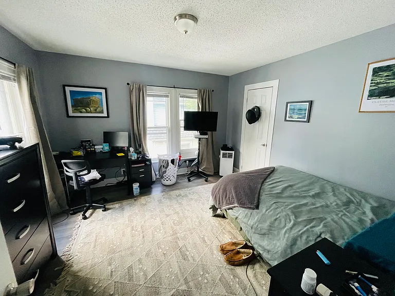 60 Chestnut St — Photo 10