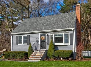 26 Henzie St, Reading, MA 01867