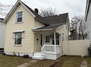 31 E 7th St, Oswego, NY 13126
