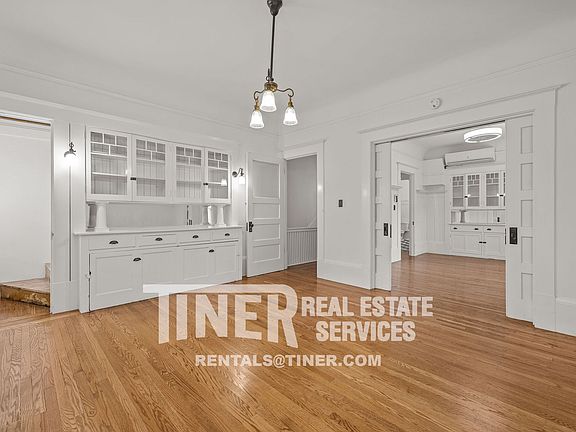 3rd image of 1320 18th St APT 2