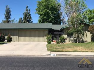 1401 Thunderbird St, Bakersfield, CA 93309