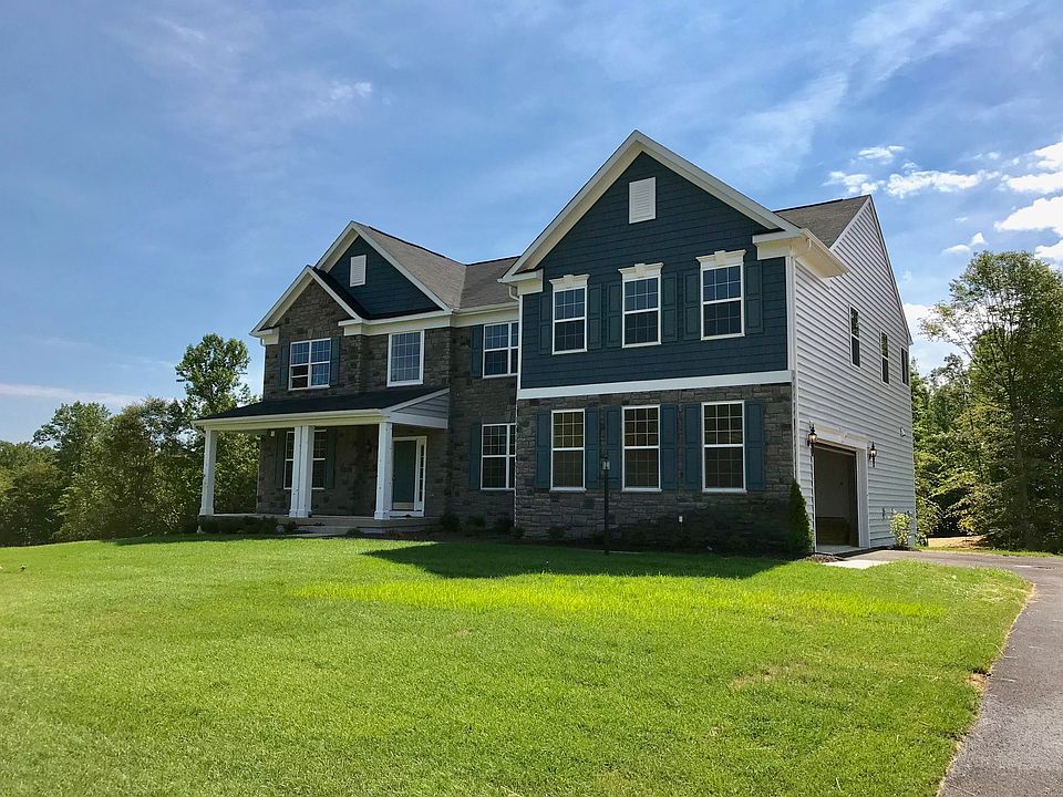 1st image of 240 Perth Dr