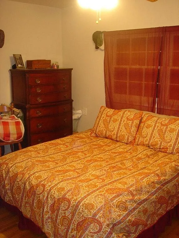 2 bed, 950 sqft, $2,000 — Photo 4