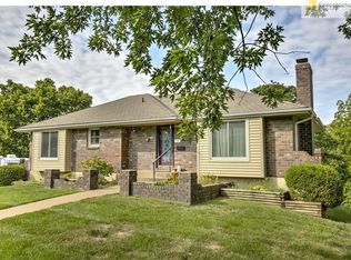 8408 Willow Way, Raytown, MO 64138