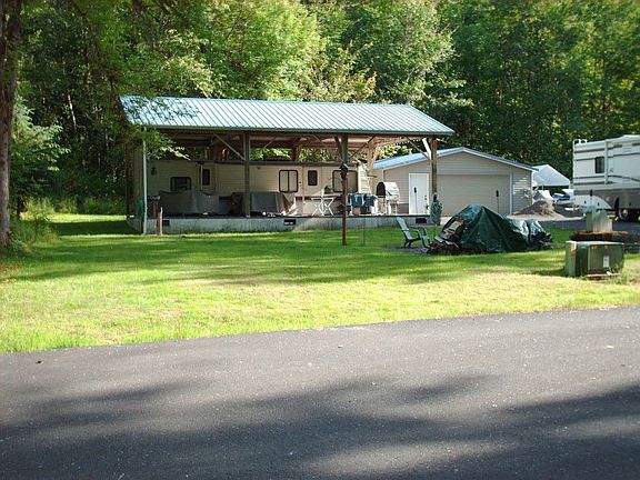 2nd image of 118 Shady Dr