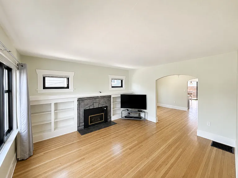 6522 Dibble Ave NW — Photo 6