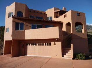 8 Sunrise Rd, Manitou Springs, CO 80829