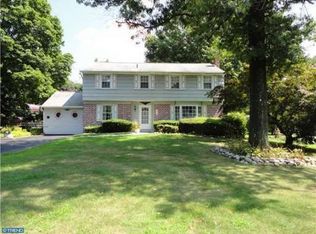 423 Fairhill Dr, Southampton, PA