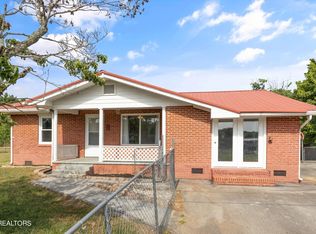 129 Harrison Ave, Harriman, TN 37748