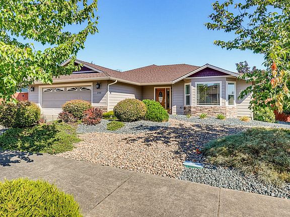 2nd image of 238 SW Jamee Kay Ln