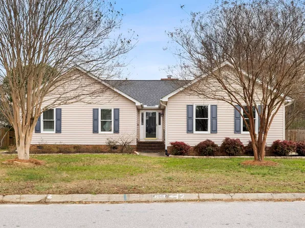 100 Tearose Ln, Simpsonville, SC 29681