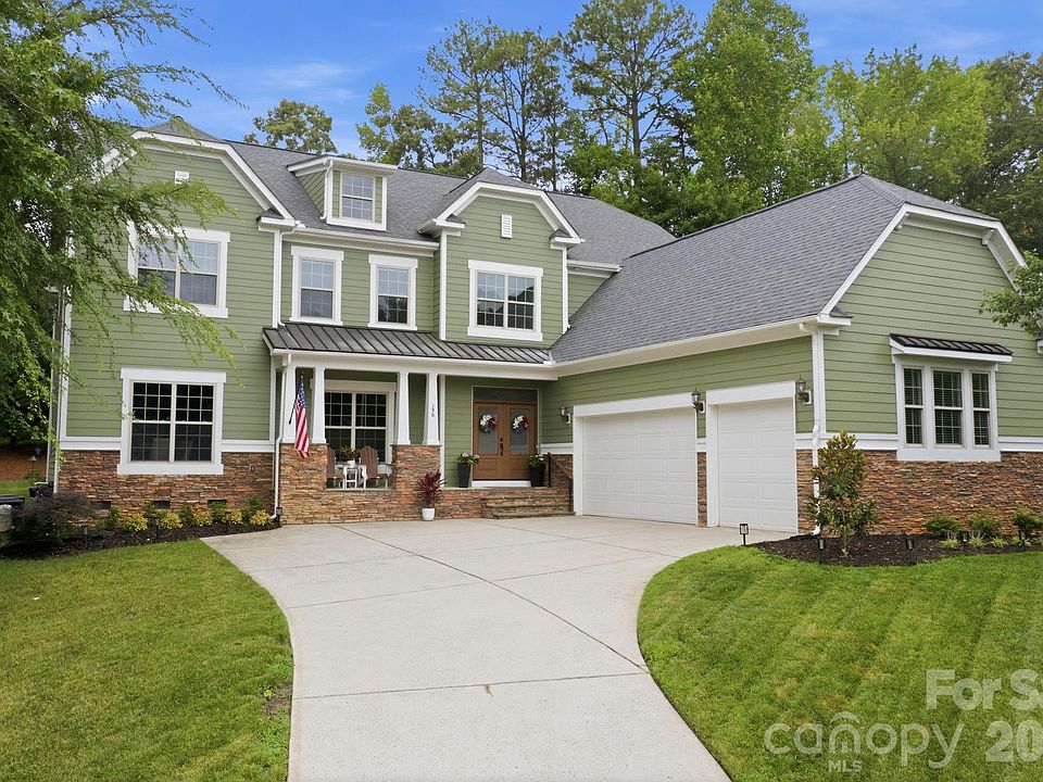 1st image of 130 Lakeshore Hills Dr