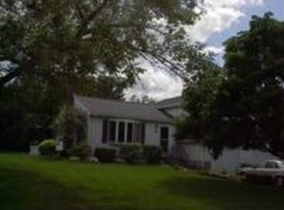10 Ryefield Dr, Enfield, CT 06082