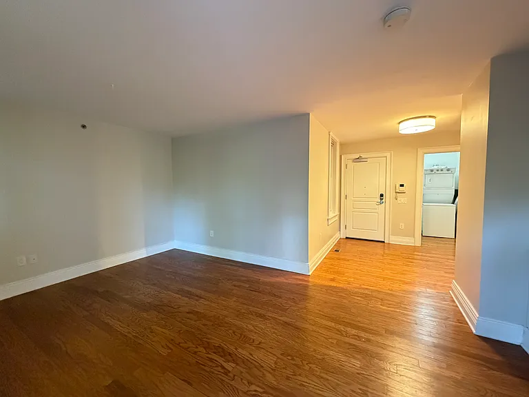 201 W Huron St #D — Photo 19