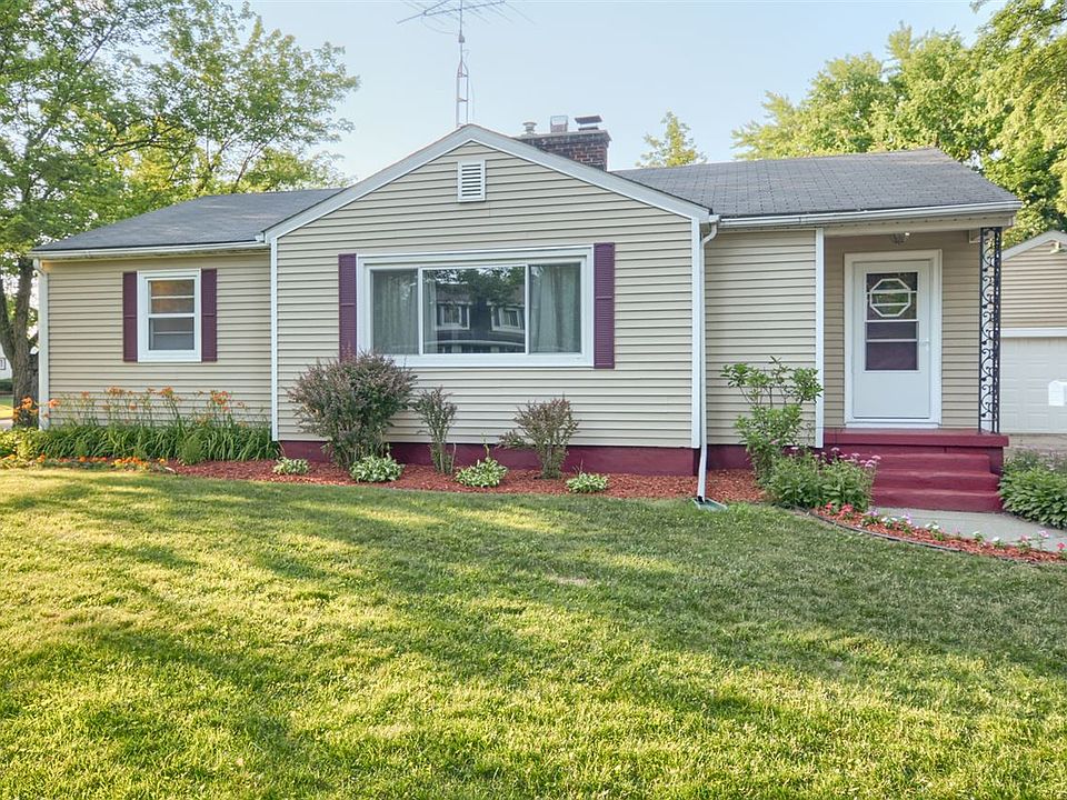 1st image of 303 Rosemore Dr