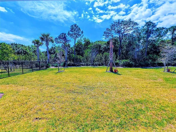 285 Raspberry Road, Fort Pierce, FL 34981