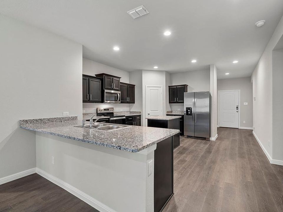 1st image of 226 Seclusion Dr #4939158