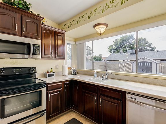 5th image of 8426 N 31st Ln