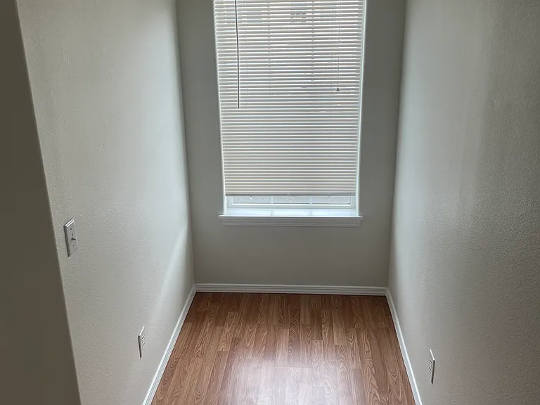 5710 NE 135th Ave — Photo 5