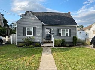 67 Shoemaker St, Forty Fort, PA 18704