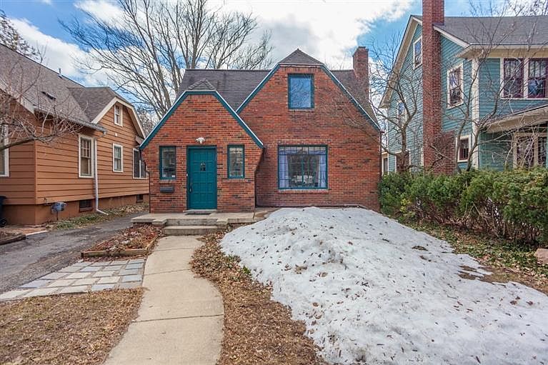 1st image of 1308 Henry St