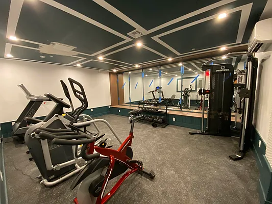 Rented by Lodger Corp | media 14