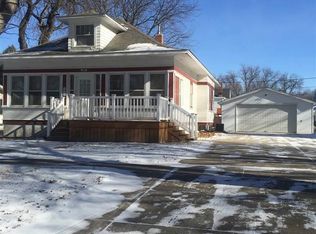 416 S Hamburg St, Holstein, IA 51025