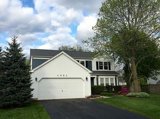 1451 Glacier Pkwy, Algonquin, IL 60102