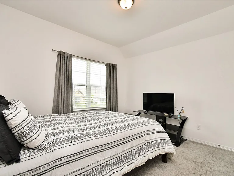 8922 Stanley Oak Dr — Photo 27