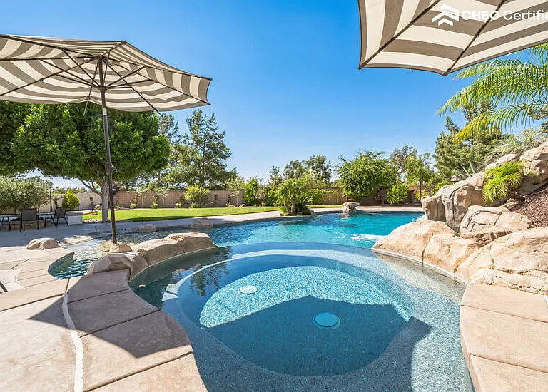 Large Jacuzzi with Jets and plenty of Seating