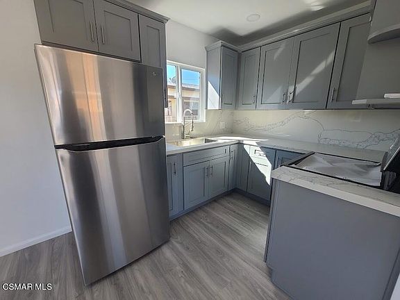 5th image of 6827 Radford Ave #4