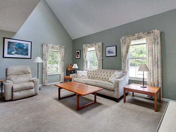 3rd image of 3388 Brookpoint Ln