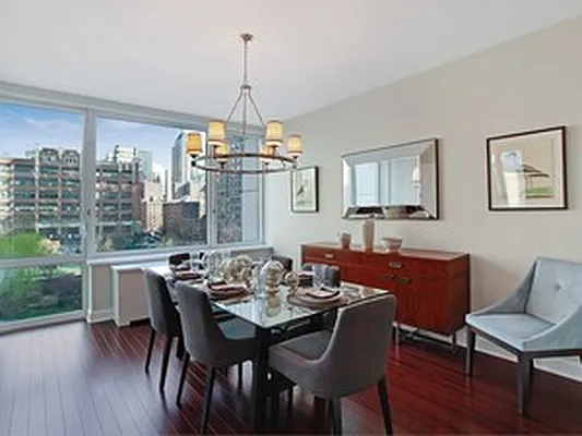 Sold by Corcoran | media 24