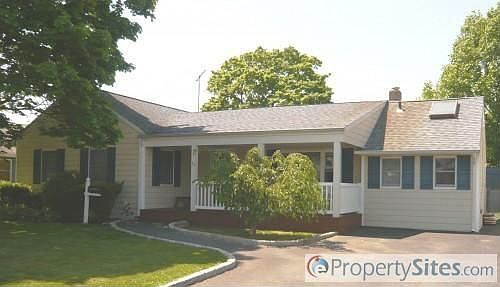 2nd image of 13 Johnson Ct