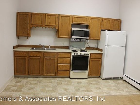 2nd image of 2173 University Ave S APT 201