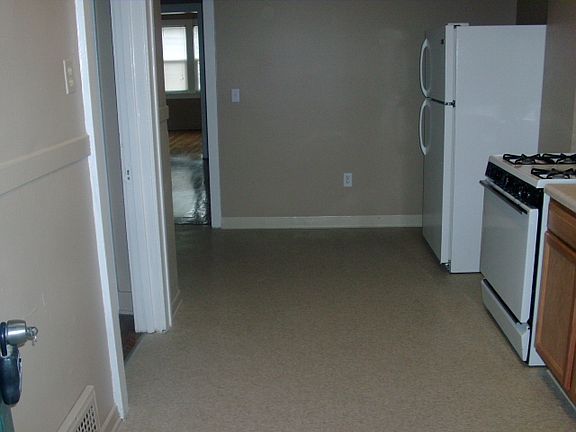 5th image of 1400 Madison Ave SE #1