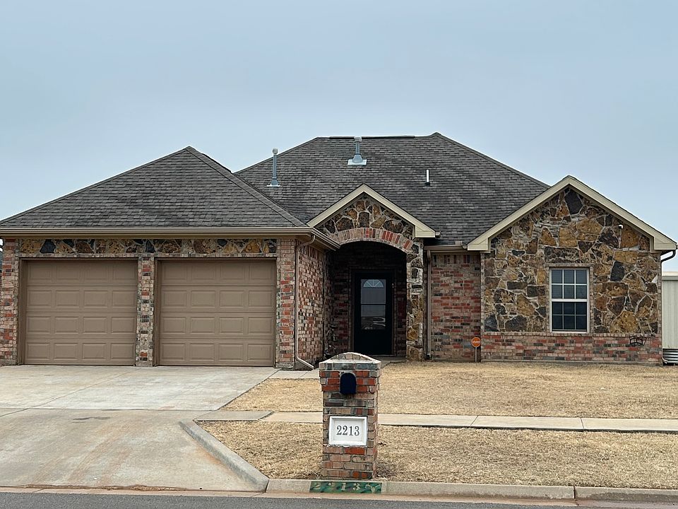 1st image of 2213 Valley View Rd