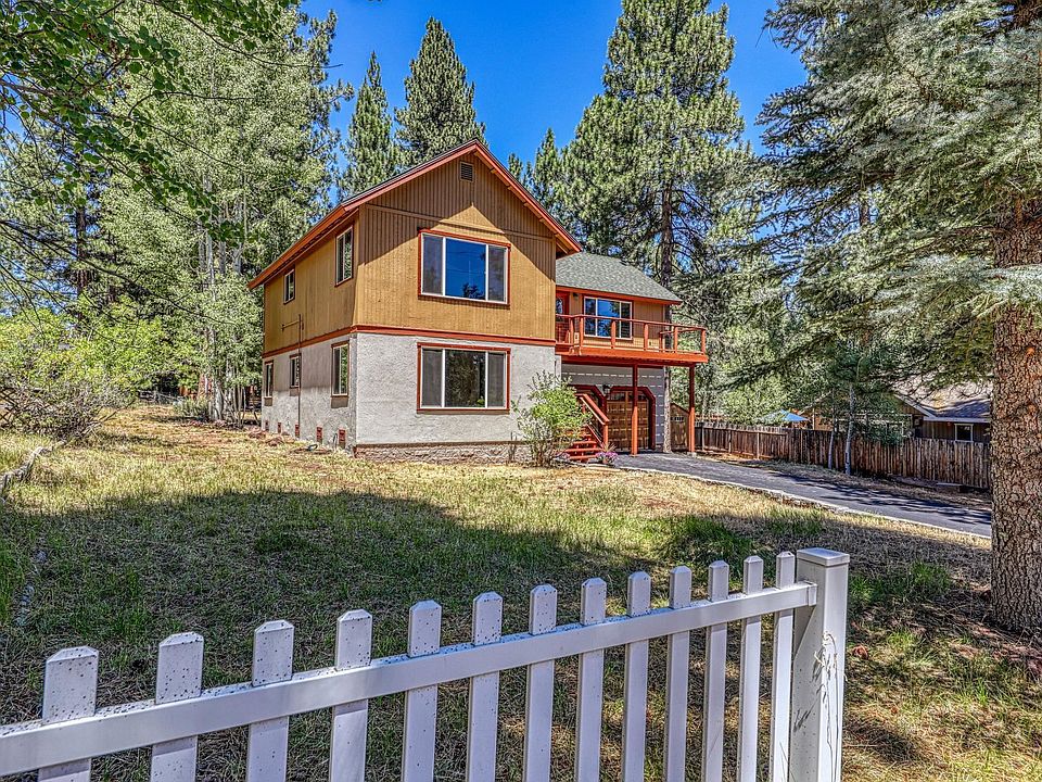 1st image of 15468 Crown Cir