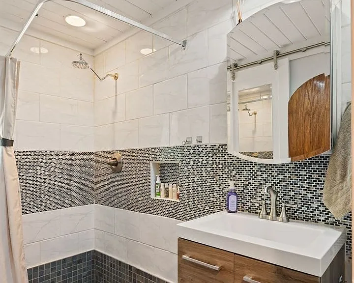 620 Clarke Rd — Photo 16